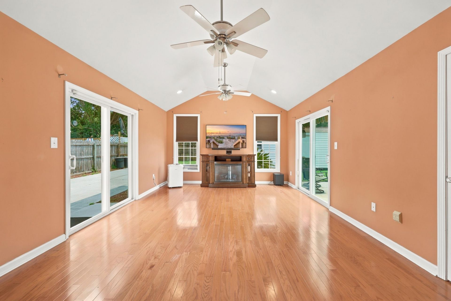 4637 Teakwood Dr.  Photo 12