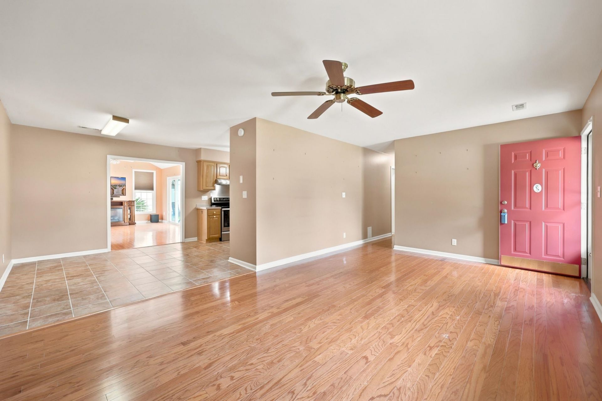 4637 Teakwood Dr.  Photo 6