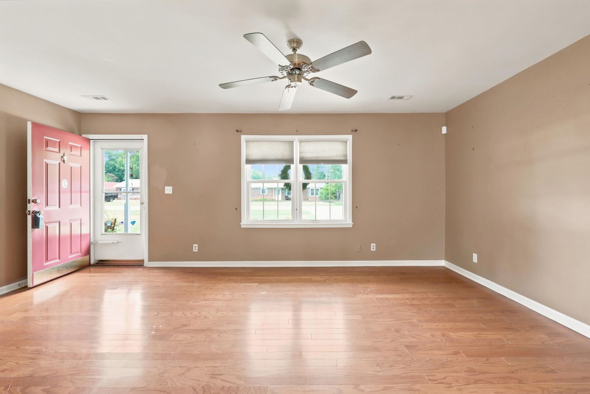 4637 Teakwood Dr.  Photo 7