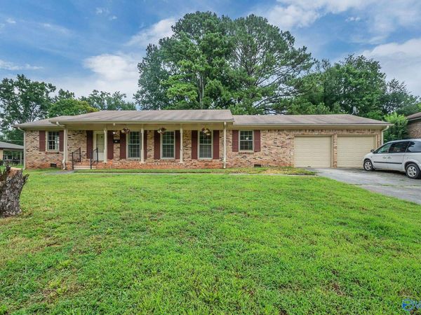 312 Forrest Park Court NW, Huntsville, AL 35806
