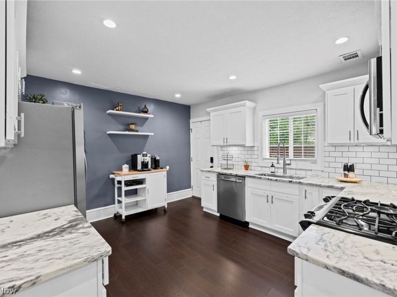 1855 W 52nd Street , Cleveland, OH 44102 Photo 18
