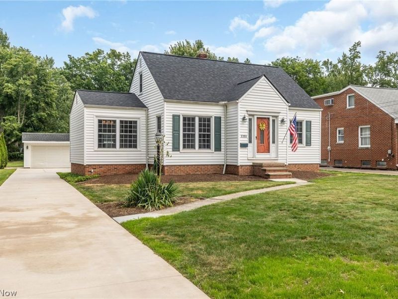 2253 Canterbury Road , Westlake, OH 44145 Photo 2