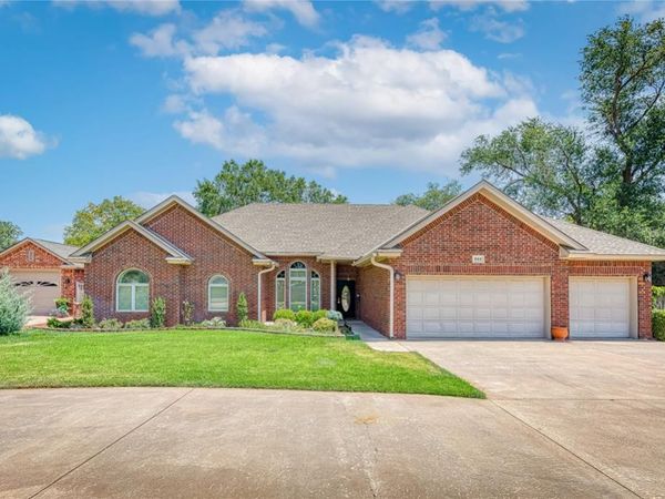 800 N Elk Avenue, Elk City, OK 73644