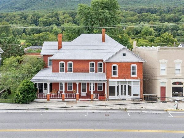 19721 Main ST, Buchanan, VA 24066