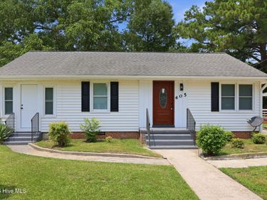 405 Greenview Drive N, Greenville, NC 27834