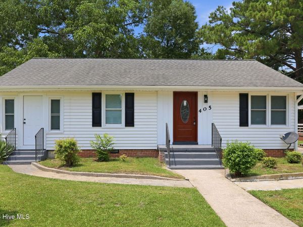 405 Greenview Drive N, Greenville, NC 27834