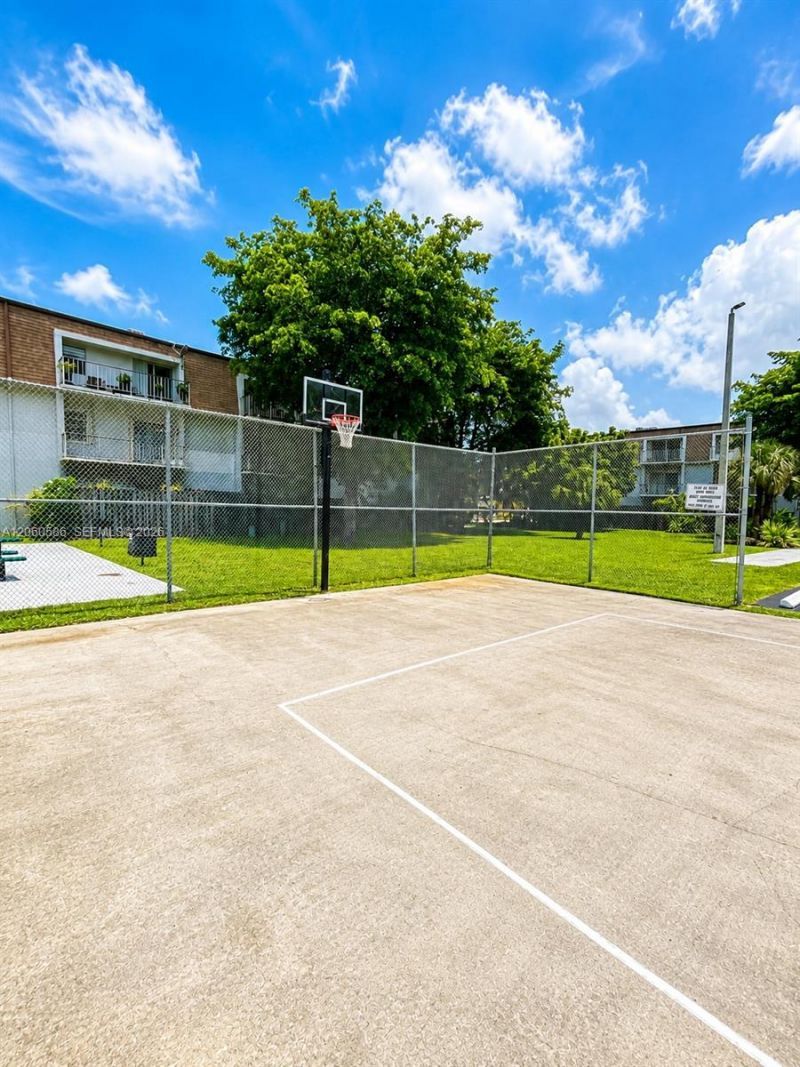 9651 SW 77th Ave , Unit 206E, Miami, FL 33156 Photo