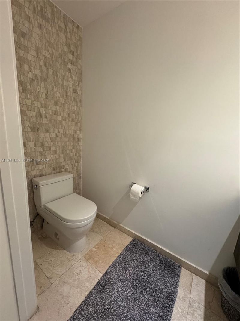 88 SW 7th St , Unit 805, Miami, FL 33130 Photo