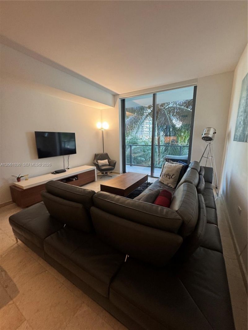 88 SW 7th St , Unit 805, Miami, FL 33130 Photo