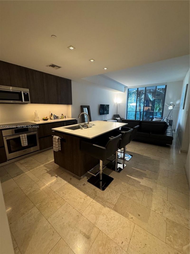 88 SW 7th St , Unit 805, Miami, FL 33130 Photo