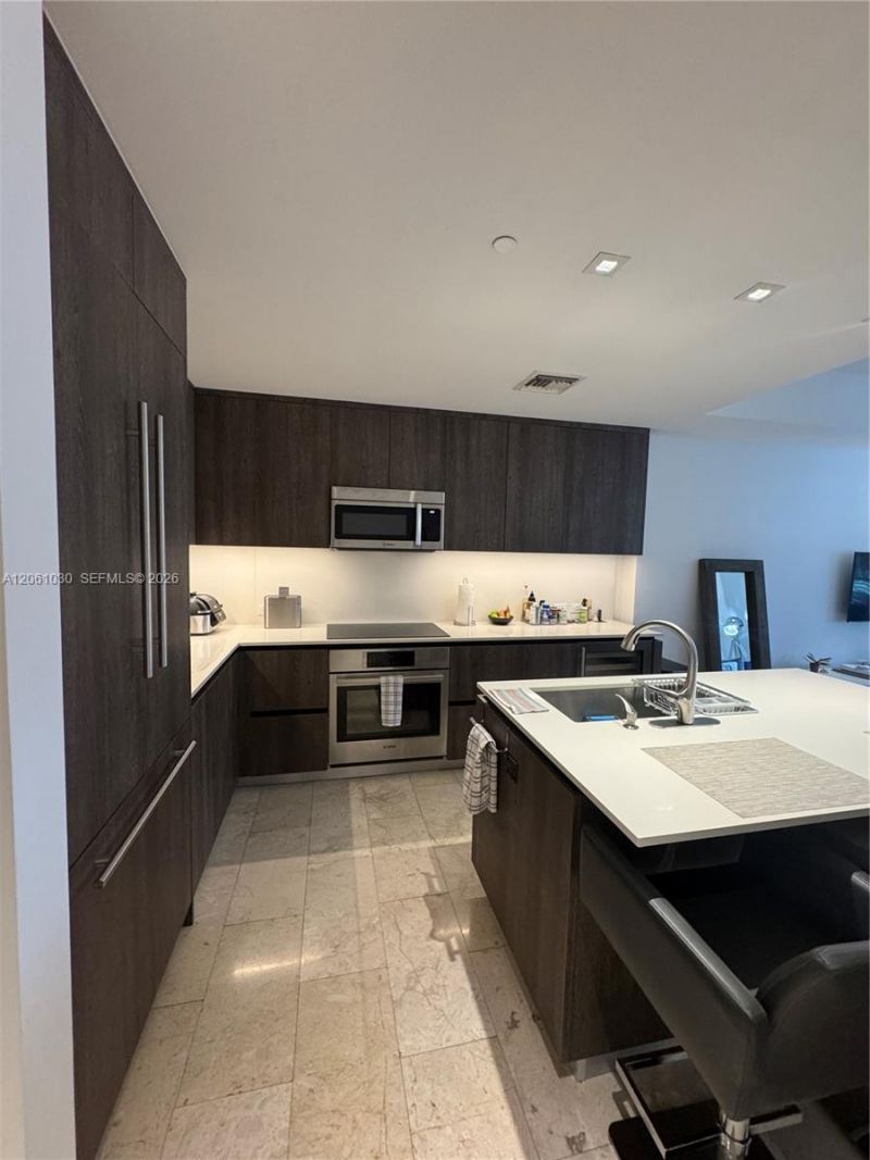 88 SW 7th St , Unit 805, Miami, FL 33130 Photo