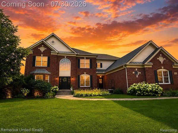 26455 Glenwood Drive , Novi, MI 48374