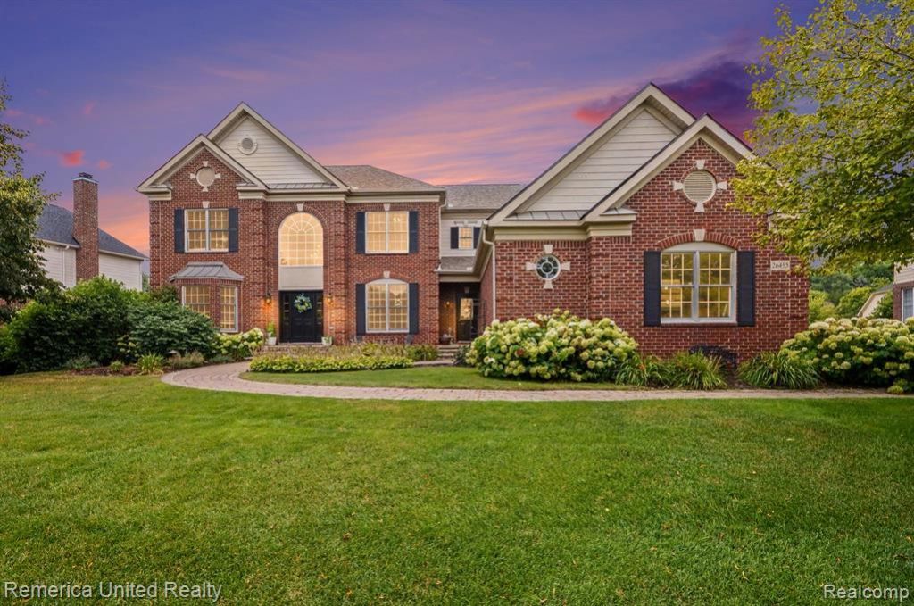 26455 Glenwood Drive, Novi, MI 48374 Main Photo
