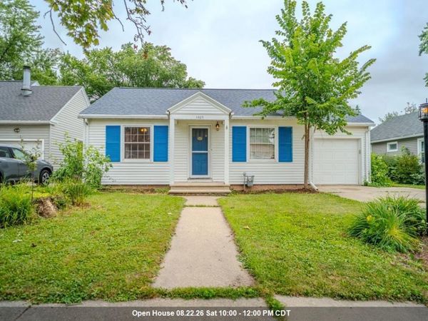 1489 BOYD STREET, ALLOUEZ, WI 54301