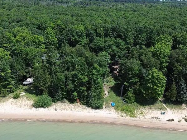 5611 Bayshore Drive, Kewadin, MI 49648