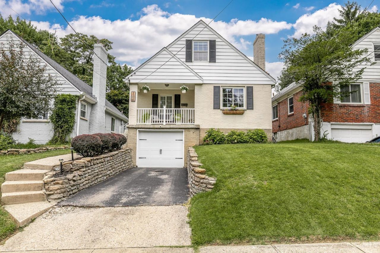 2508 St Albans Avenue, Golf Manor, OH 45237 Main Photo