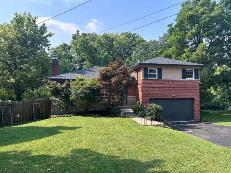 1600 Barnsdale Court, Anderson Twp, OH 45230 Photo 1