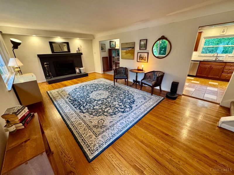 1600 Barnsdale Court, Cincinnati, OH 45230 Photo 3