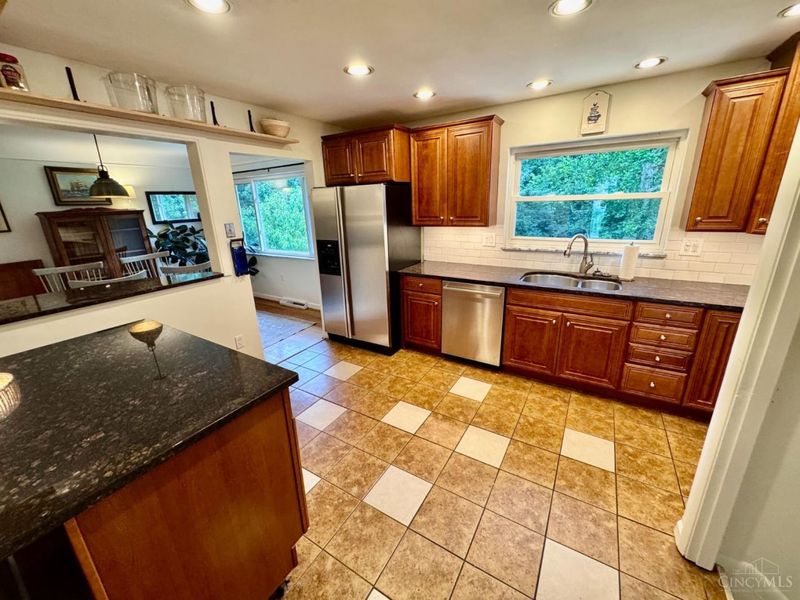 1600 Barnsdale Court, Anderson Twp, OH 45230 Photo 6