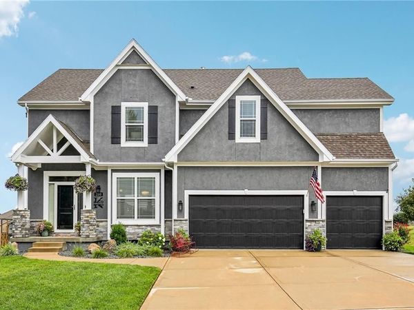 2100 Prairie Creek Drive, Kearney, MO 64060