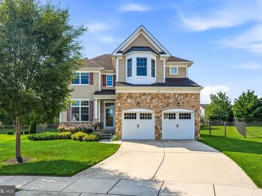 7 TRANSOM COURT , MOUNT LAUREL, NJ 08054