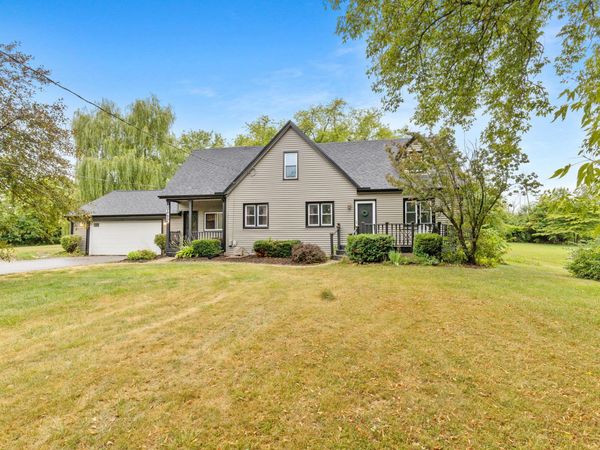10403 S Chicago Rd, Oak Creek, WI 53154