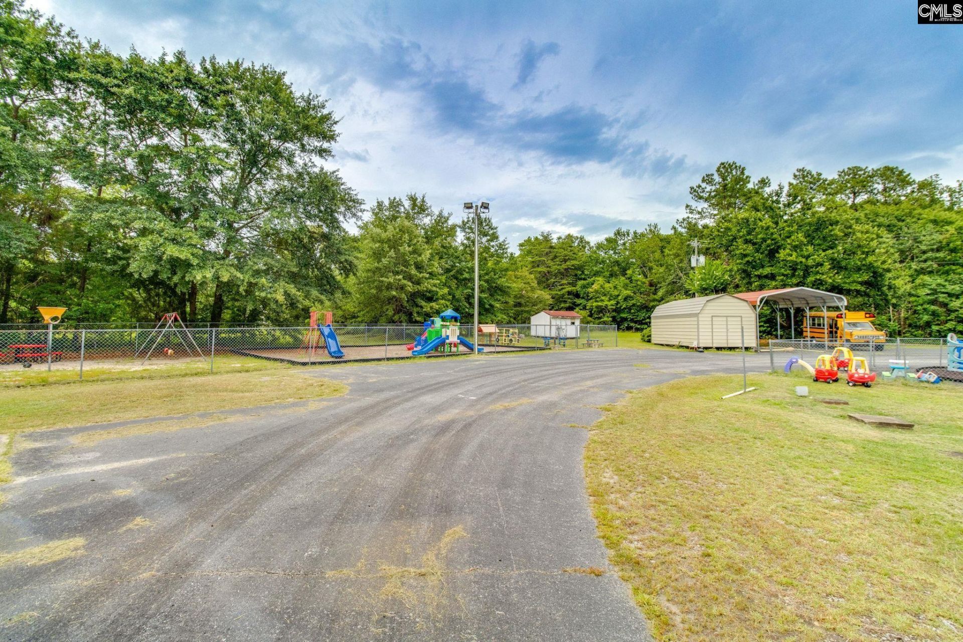422 Blythewood Road  Photo 6
