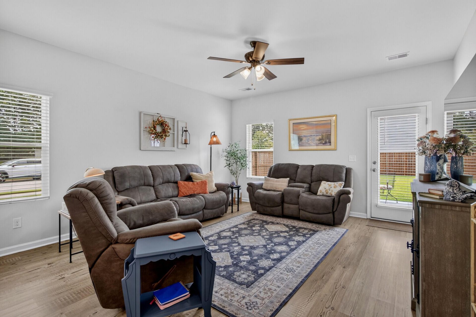 272 Clydesdale Circle Photo 14