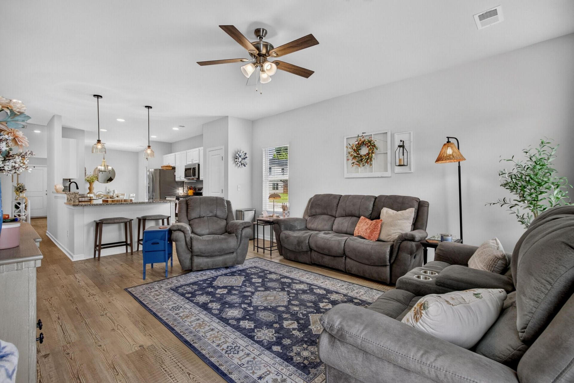 272 Clydesdale Circle Photo 16