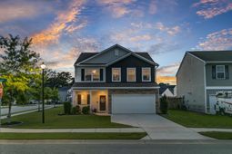 272 Clydesdale Circle photo 4