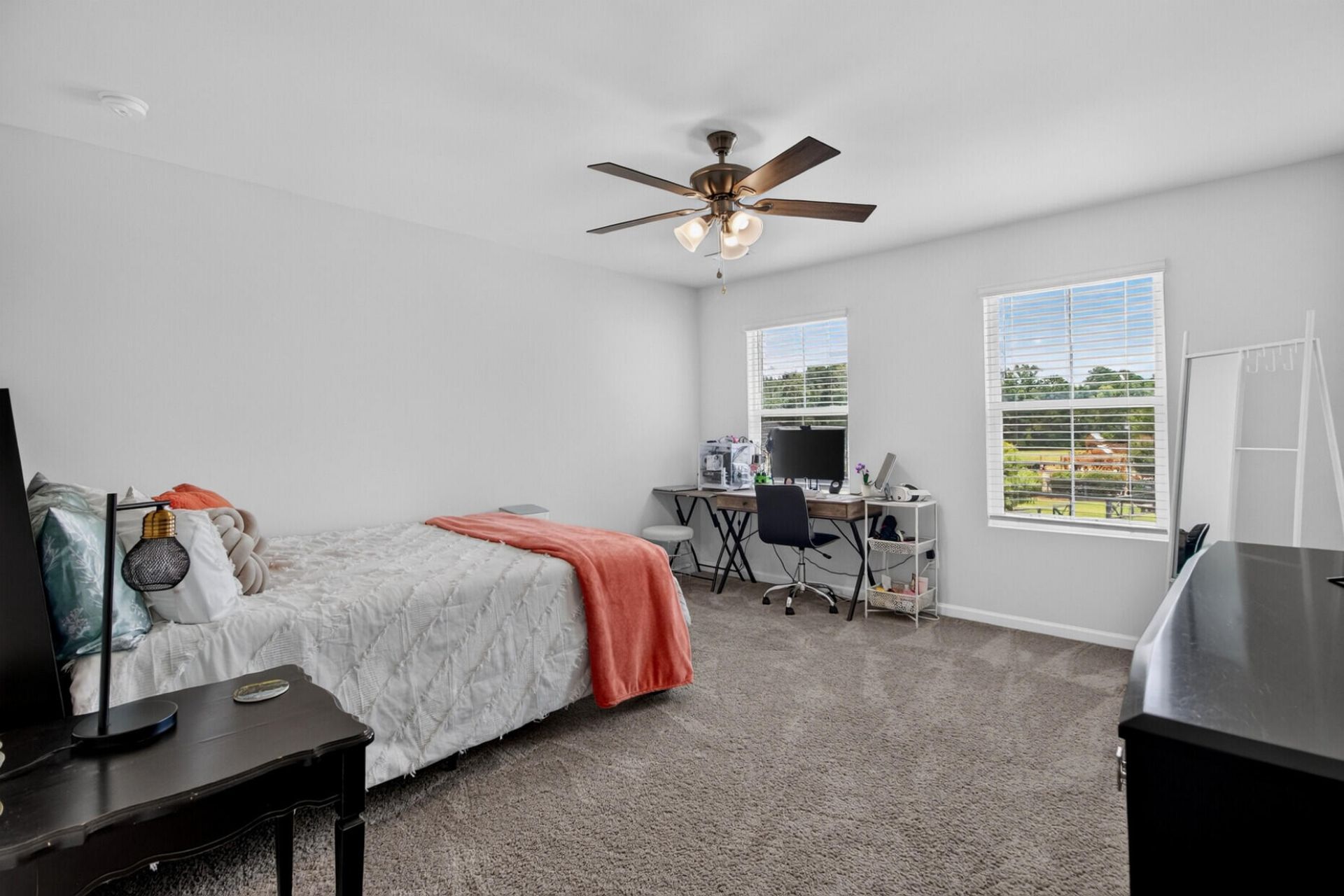 272 Clydesdale Circle Photo 30