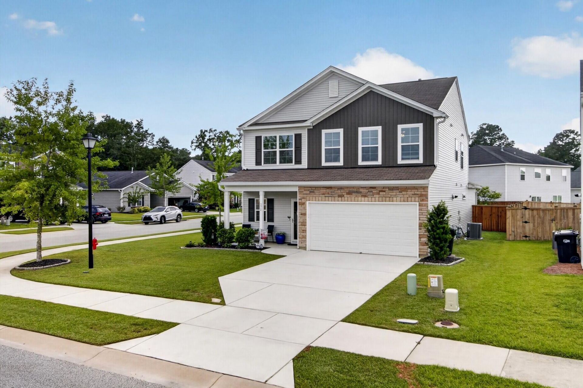 272 Clydesdale Circle Photo 4