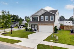 272 Clydesdale Circle photo 4