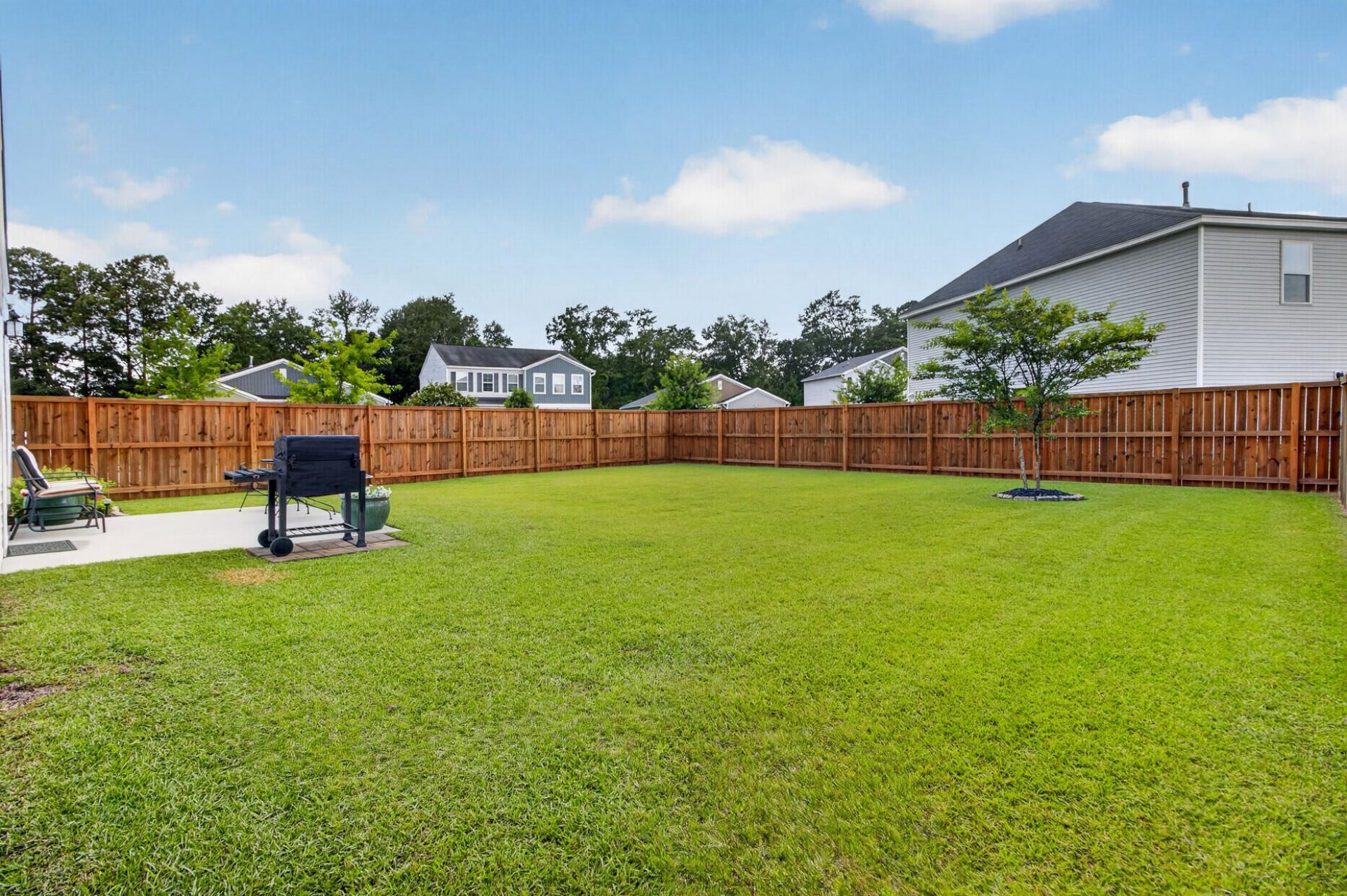 272 Clydesdale Circle Photo 40
