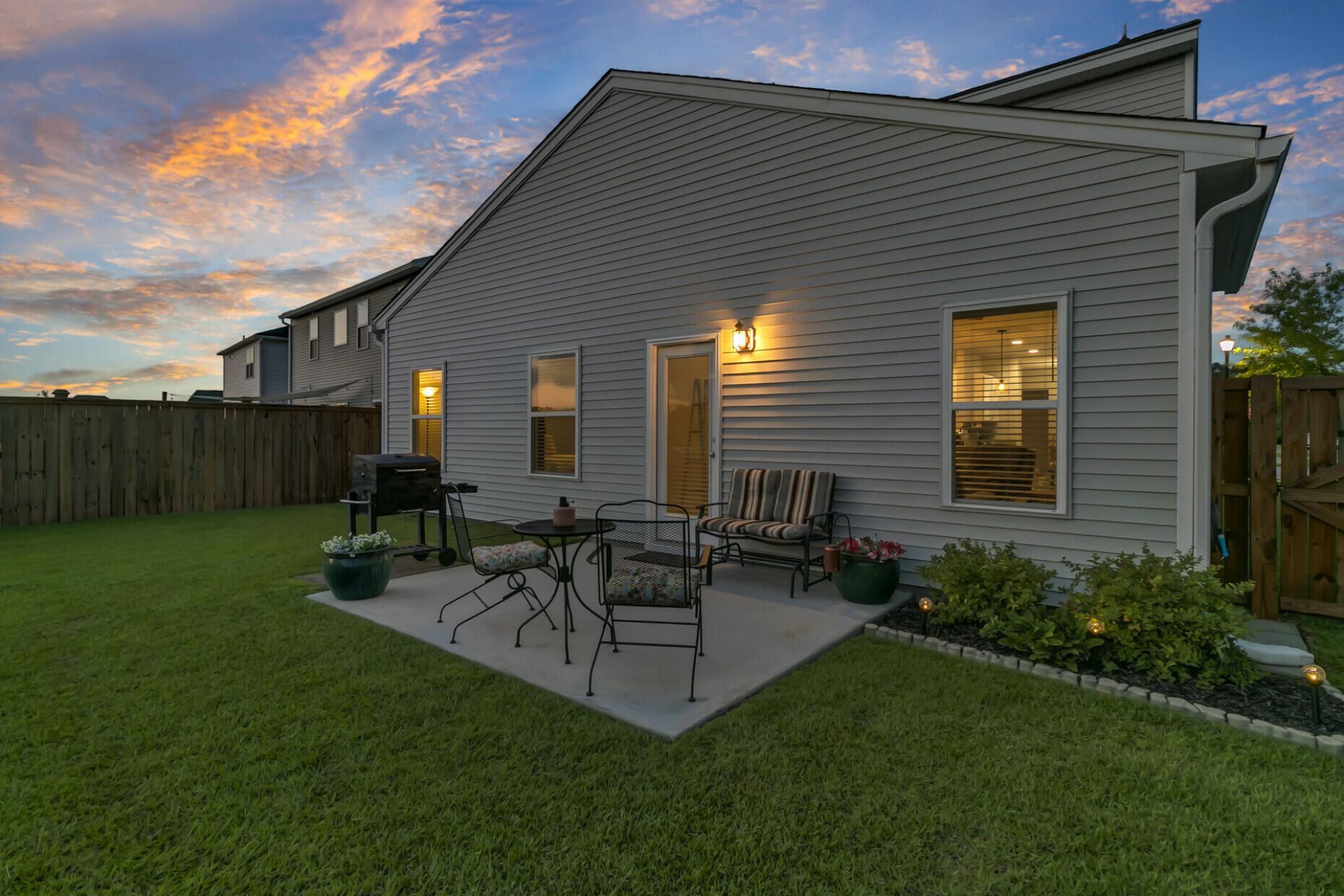 272 Clydesdale Circle Photo 56