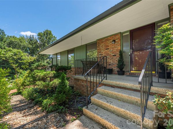 38 Forest View Drive, Asheville, NC 28804