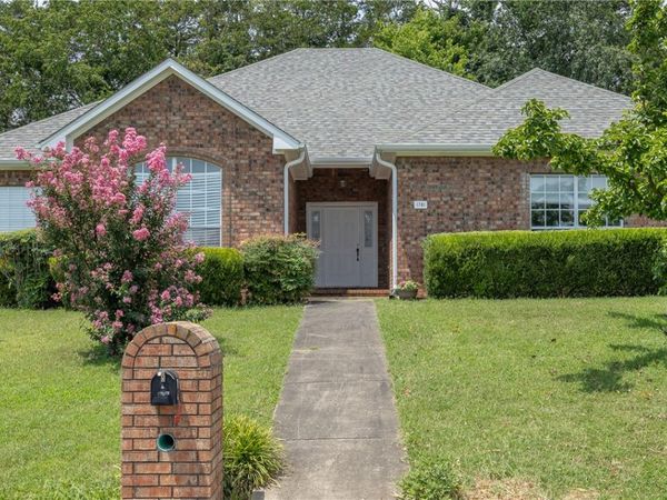 1781 N Misty Lane , Fayetteville, AR 72701
