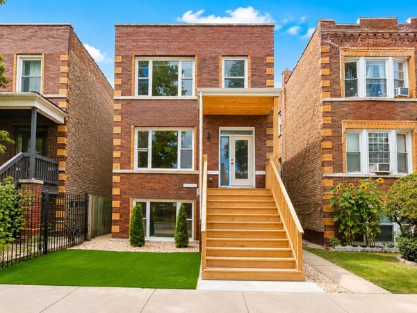 3136 N Ridgeway Avenue N, Unit 2, Chicago, IL 60618