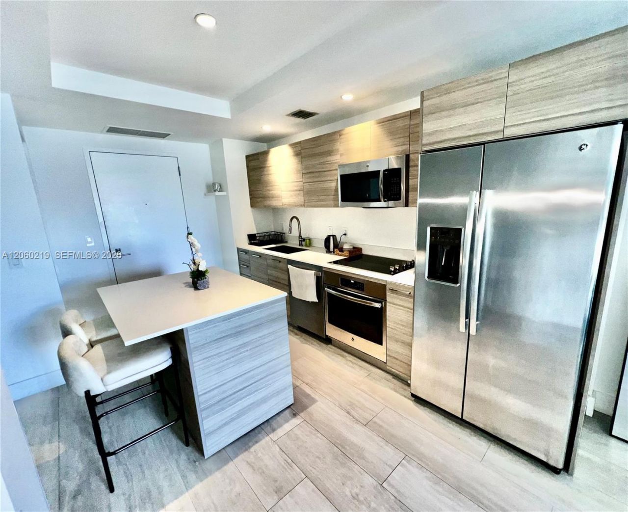 121 NE 34th St , Unit 803, Miami, FL 33137 Photo