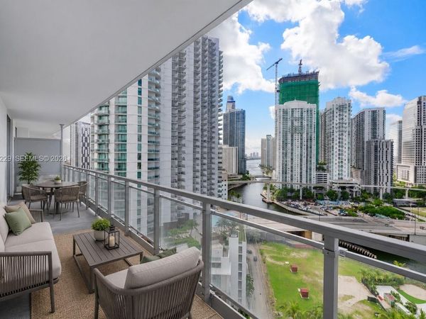 90 SW 3rd St, Unit 2001, Miami, FL 33130