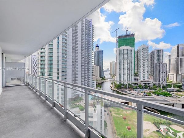 90 SW 3rd St , Unit 2001, Miami, FL 33130