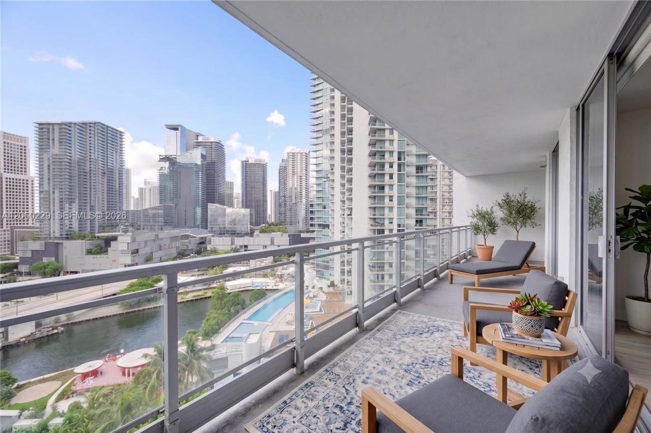 90 SW 3rd St, Unit 2001, Miami, FL 33130 Photo