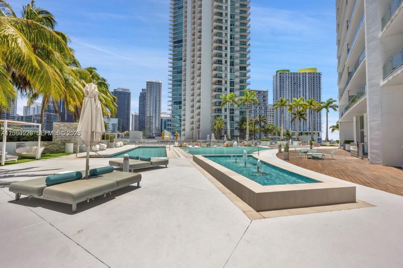 90 SW 3rd St, Unit 2001, Miami, FL 33130 Photo