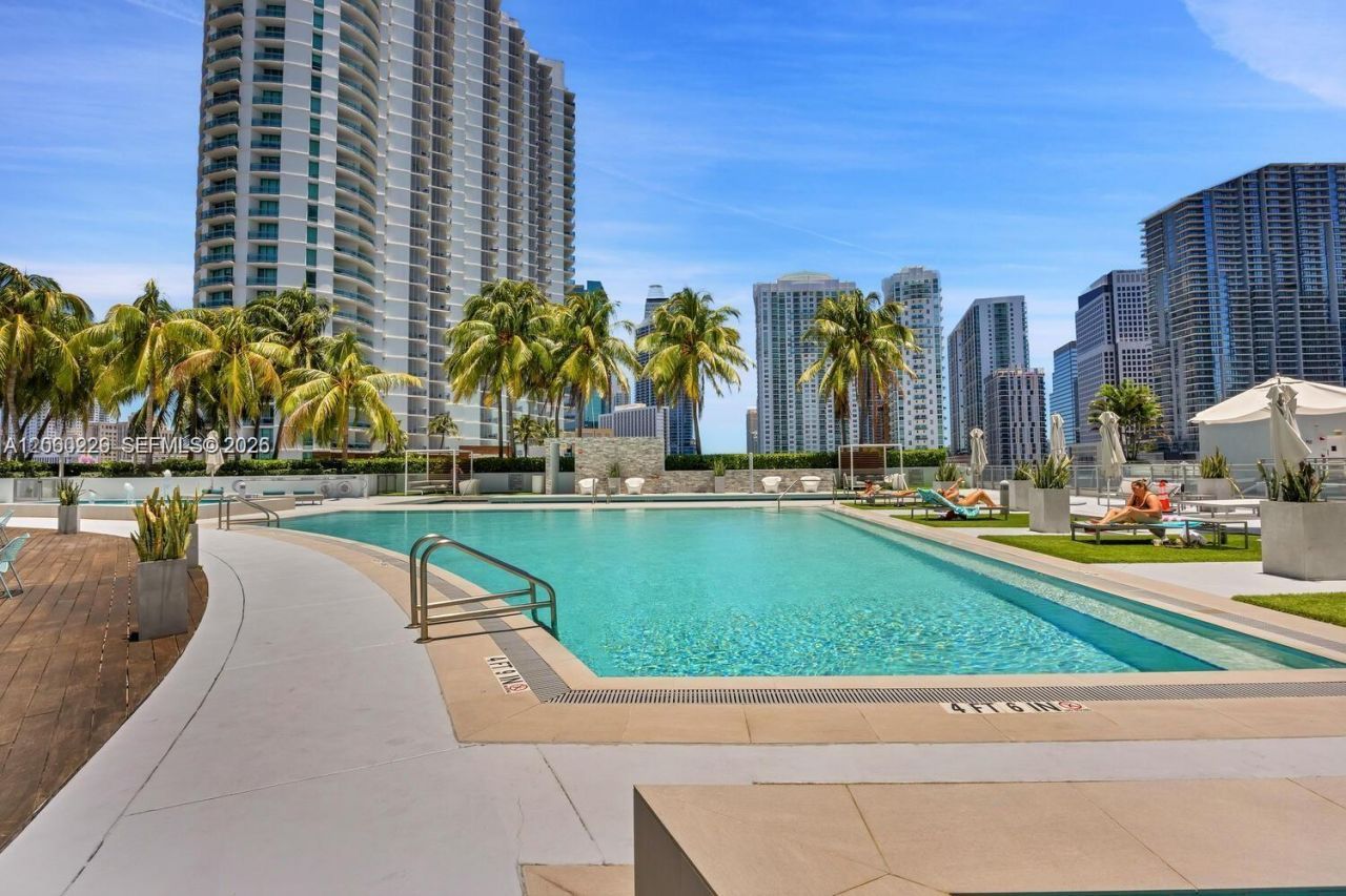 90 SW 3rd St, Unit 2001, Miami, FL 33130 Photo