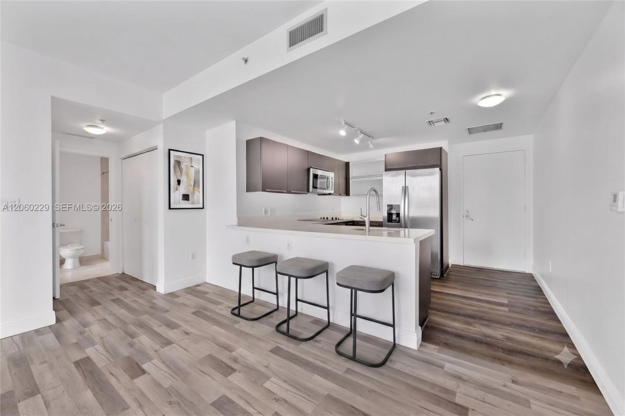 90 SW 3rd St, Unit 2001, Miami, FL 33130 Photo