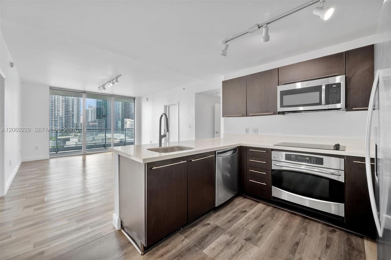 90 SW 3rd St, Unit 2001, Miami, FL 33130 Photo