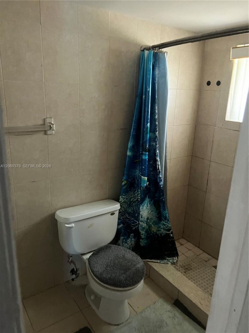 3700 NW 25th St, Lauderdale Lakes, FL 33311 Photo