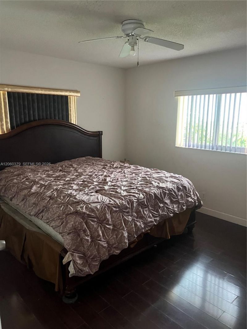3700 NW 25th St, Lauderdale Lakes, FL 33311 Photo