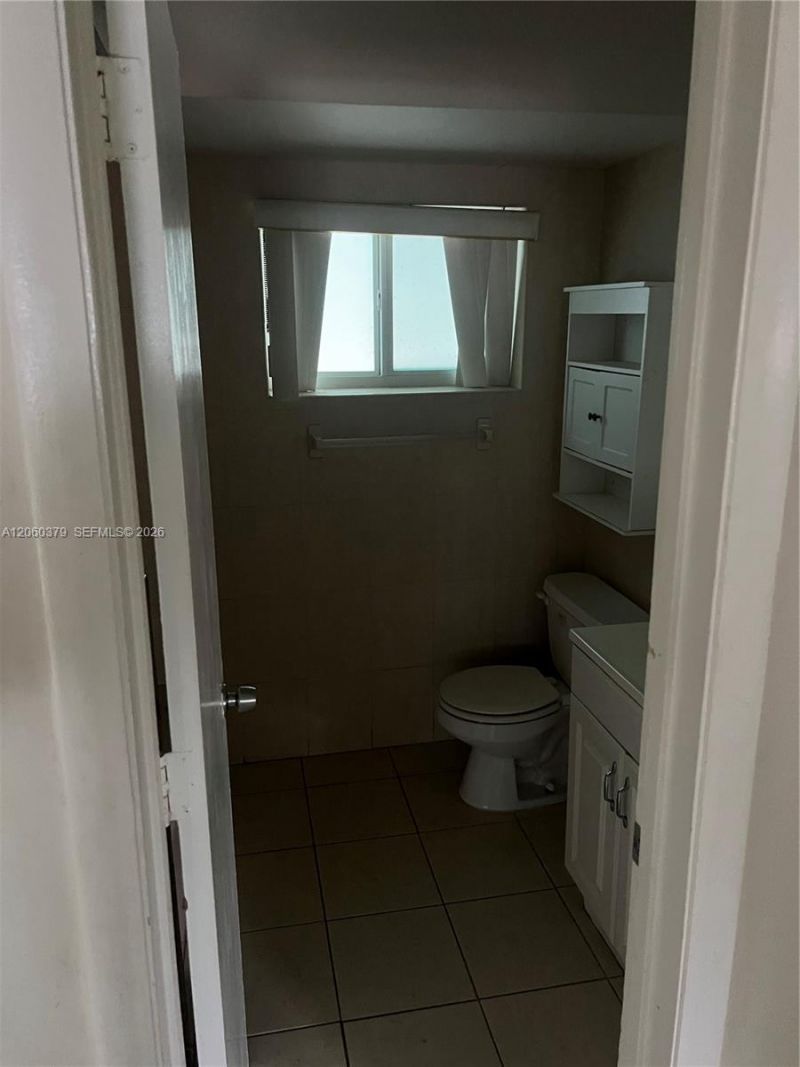 3700 NW 25th St, Lauderdale Lakes, FL 33311 Photo