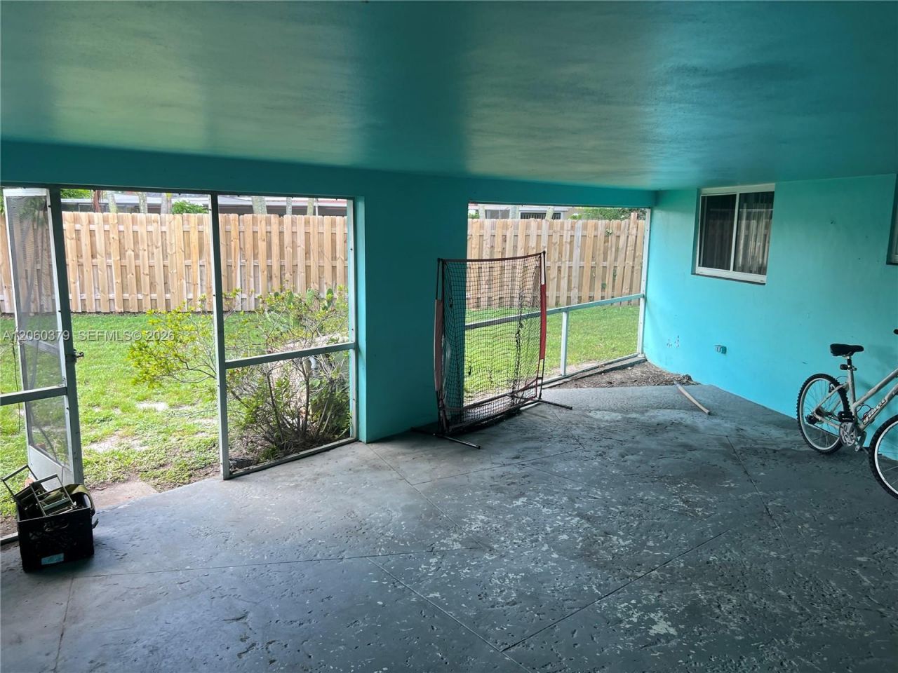 3700 NW 25th St, Lauderdale Lakes, FL 33311 Photo